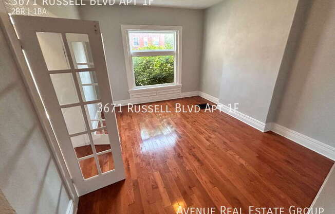3671 RUSSELL BLVD