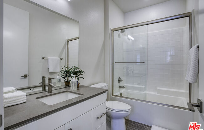 2700 E Chaucer St Unit 29