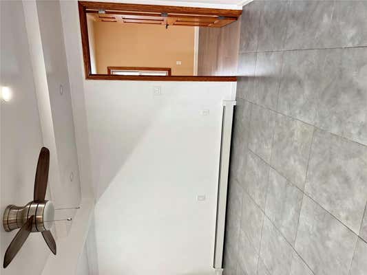 2 beds, 1 bath, 700 sqft, $2,300, Unit # FLOOR