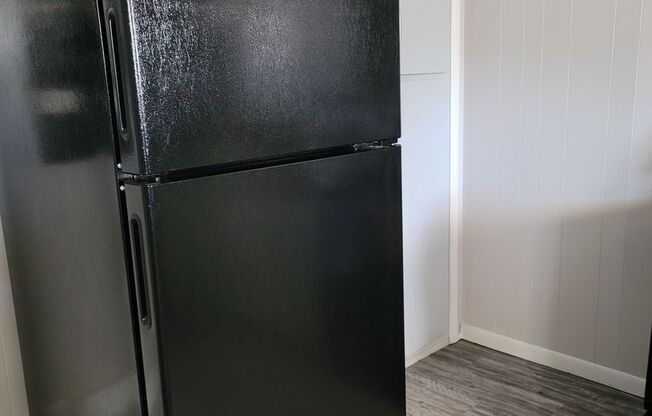 1 bed, 1 bath, 478 sqft, $595, Unit F