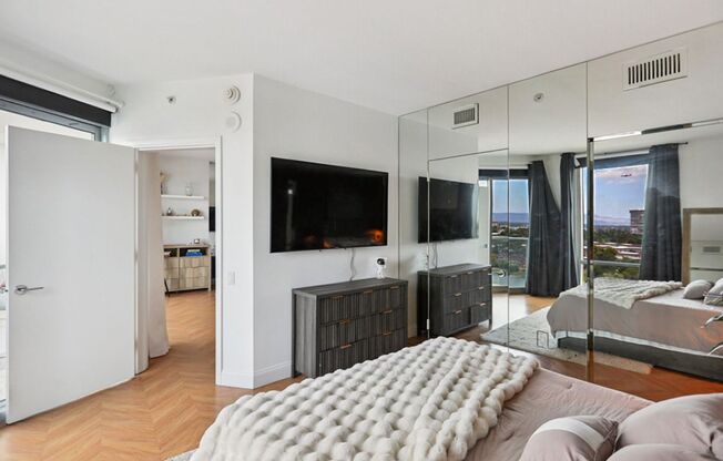 1 bed, 1.5 baths, $1,975, Unit # 1105