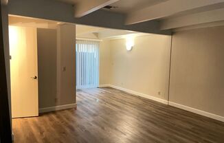 2 beds, 1.5 baths, 864 sqft, $1,925, Unit 261212