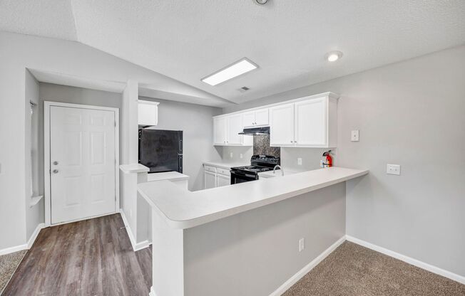 2 beds, 2 baths, 1,350 sqft, $1,380, Unit 418-418E