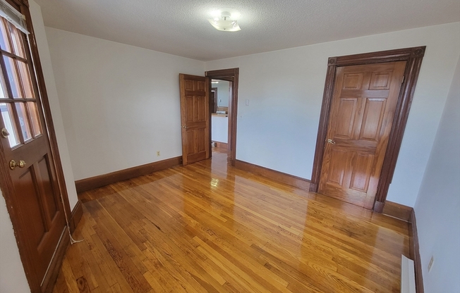 1 bed, 1 bath, 900 sqft, $2,300, Unit 3