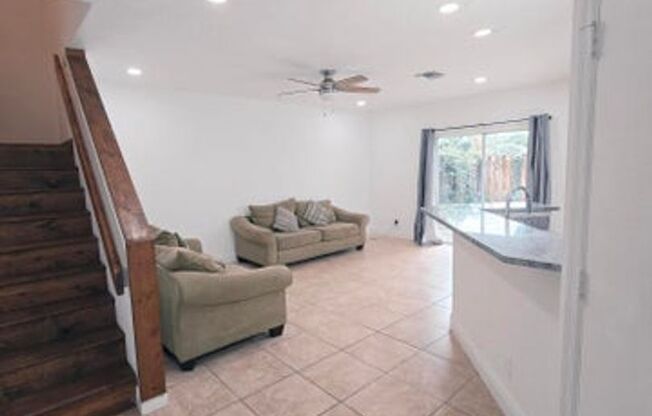 3 beds, 2.5 baths, $3,100