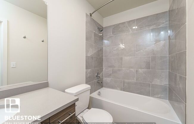 Studio, 1 bath, 345 sqft, $1,250, Unit 403