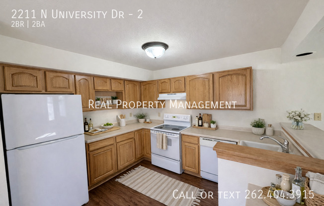 2211 N UNIVERSITY DR