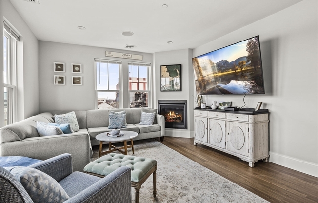 45 L St