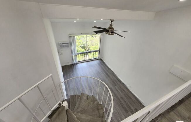 2 beds, 1 bath, 836 sqft, $3,700, Unit 555