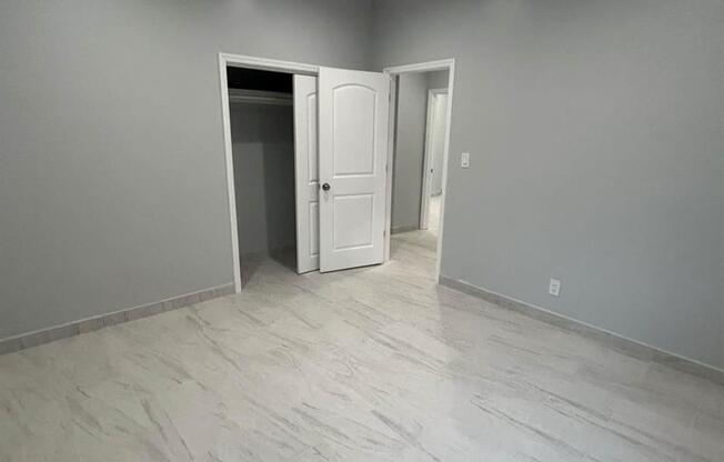 188 BRIGHTON 10 ST