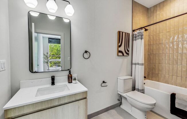 3 beds, 3 baths, 1,248 sqft, $4,600, Unit 3449-409