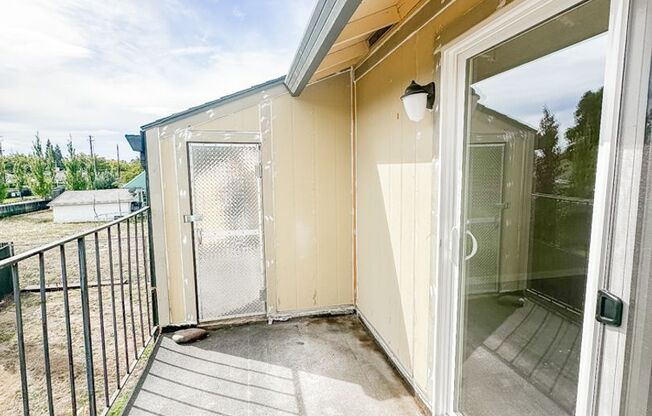 2 beds, 1 bath, 788 sqft, $1,300, Unit 1899F