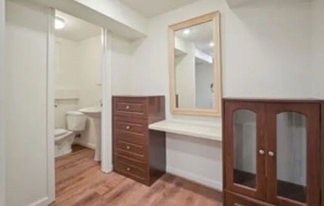 3 beds, 2.5 baths, $3,550