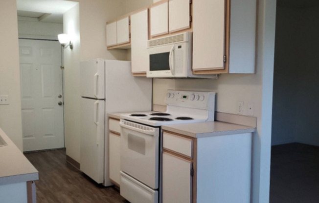 1 bed, 1 bath, 725 sqft, $1,299, Unit 127