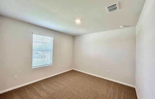 New 4 Bd 2 Ba Home Available for Move In!
