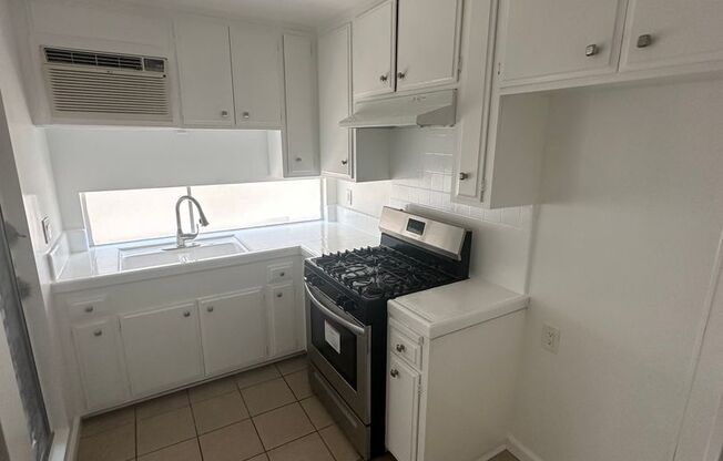 2 beds, 2 baths, 1,150 sqft, $2,645