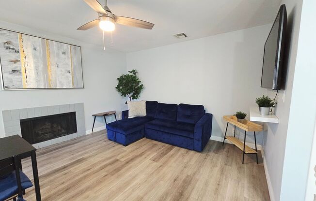 Fully Furnished 2-Bedroom Townhouse Near the Strip, UNLV & Airport