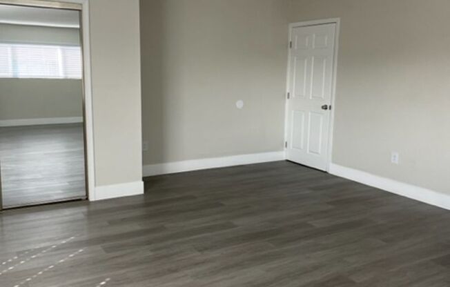 5 beds, 2 baths, 1,750 sqft, $3,995, Unit Unit #4