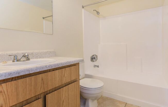 2 beds, 1 bath, 780 sqft, $1,170, Unit 2123