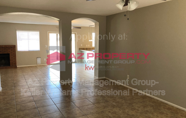 9643 N 69 DR