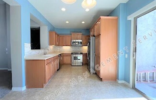 3 BEDROOM 2.5 BATH HOME IN GATED NORTHGATE WITH MANY COMMUNITY AMENITIES