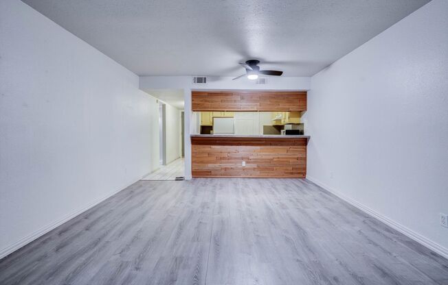 2 beds, 1 bath, $1,375