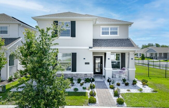 Beautiful 5 Bed/ 3 Bath Home for Rent at Storey Park in Lake Nona!