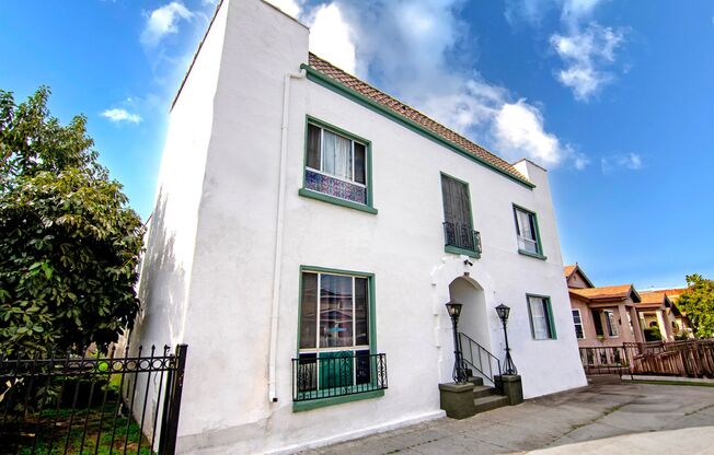 27th Street Studios and One Bedrooms