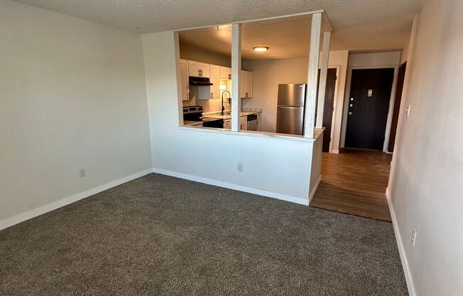 1 bed, 1 bath, $850, Unit 203