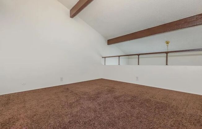 1 bed, 1 bath, 500 sqft, $935, Unit 2-11