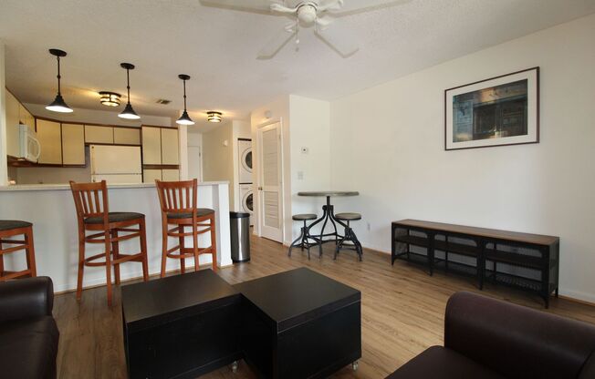 2 beds, 2 baths, $750