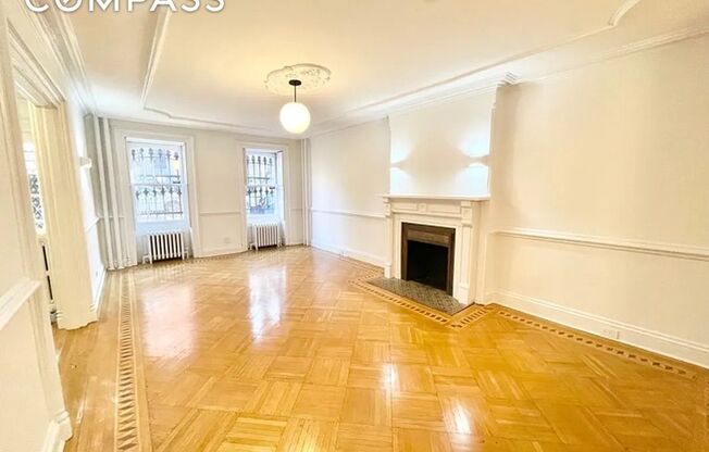 100 6 AVE