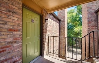 2703_north_buckner_boulevard_6021611_002