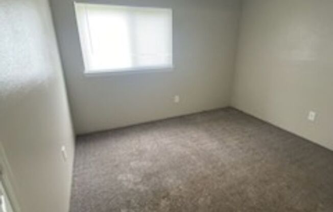 2 beds, 2 baths, 856 sqft, $920, Unit 2726-1210