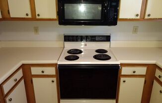 2 beds, 1 bath, $995, Unit #1