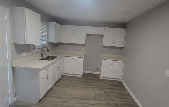 Newly Renovate 4 bedroom 2 bath Home in Liberty, TX!