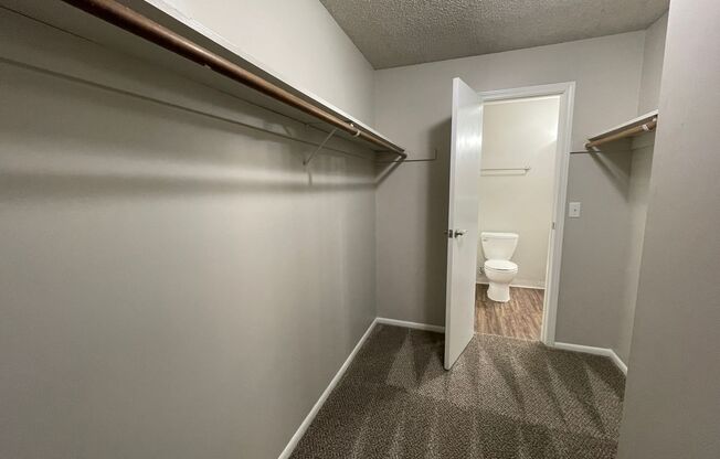 1 bed, 1 bath, 754 sqft, $1,125, Unit 8705-204