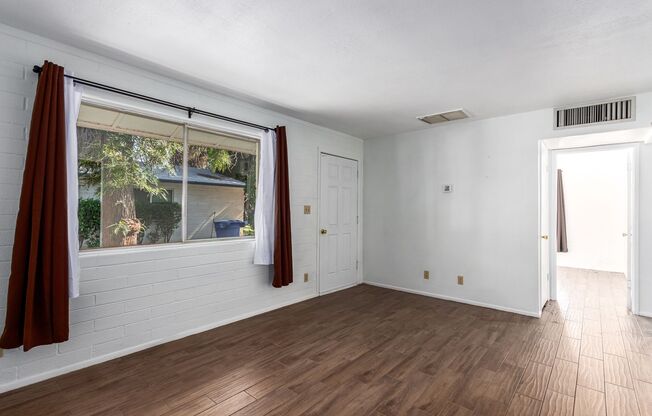 1209 1211 S ROOSEVELT ST
