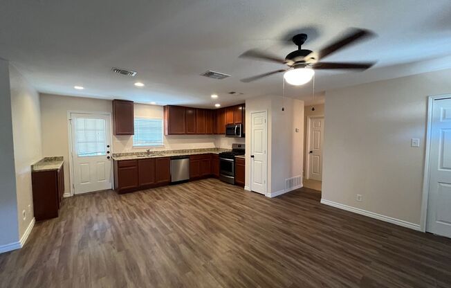 3 beds, 1 bath, $1,500