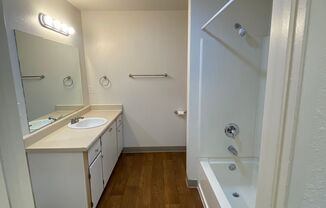 1 bed, 1 bath, 639 sqft, $1,269, Unit K138