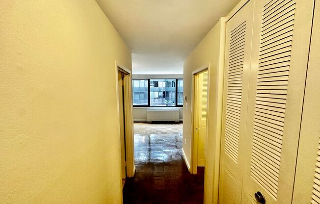 Studio, 1 bath, 460 sqft, $2,250, Unit 0205