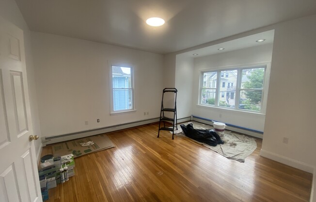 34 DICKINSON ST