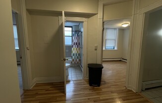 60 Charlesgate E