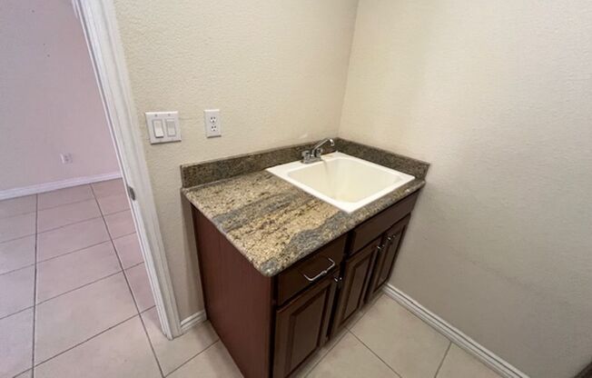 4 bedroom home in the gated Earlstone community