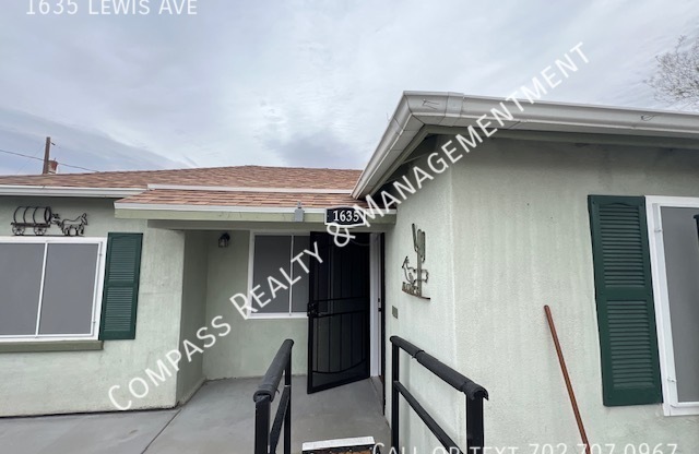 1635 LEWIS AVE