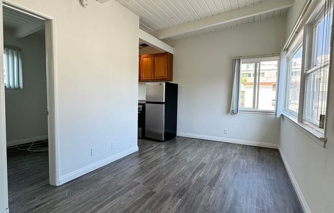 1 bed, 1 bath, 500 sqft, $1,750