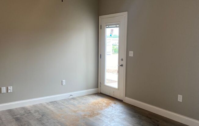 1 bed, 1 bath, 695 sqft, $715, Unit 123