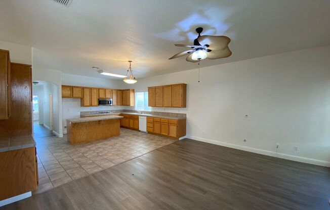 East Elk Grove Home Close to Pleasant Grove High