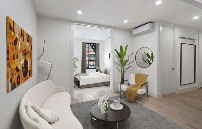 122 E 102 ST