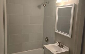 Studio, 1 bath, $725, Unit 117